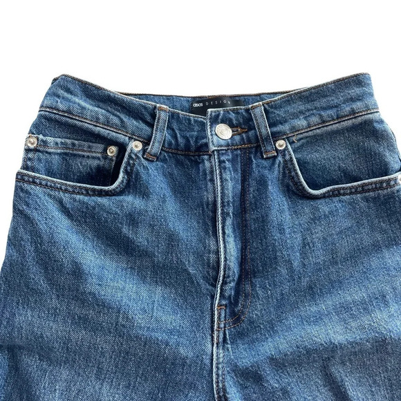 ASOS design straight leg jeans 26 x 34 • Raw Hem - Picture 3 of 5